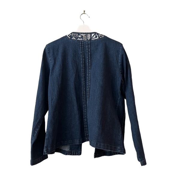 Choices denim stretch blue jacket with embroidered & crystal details. Size L - Picture 2 of 10